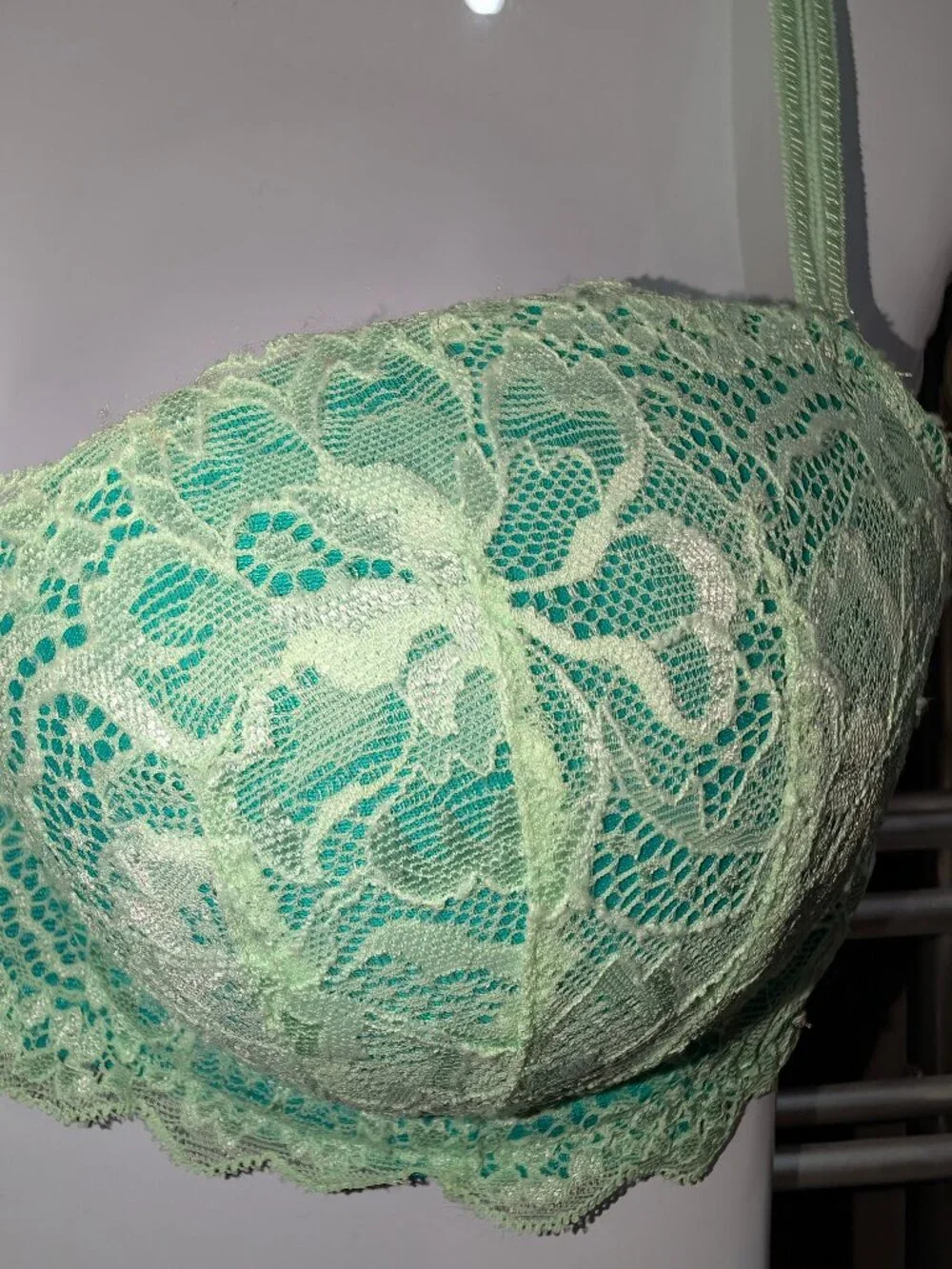 PINK Victoria’s Secret 32DD Mint Green Teal Lace Push Up Bra